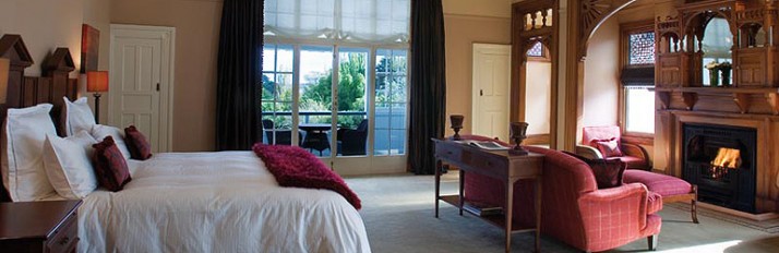 0000048585_HeaderBedroom16e1d13fca2463