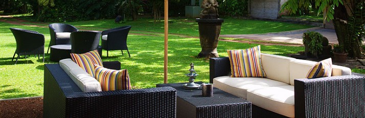 Outside seating - The Wallawwa - Colombo - Sri Lanka