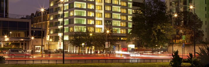 Metropolitan at night