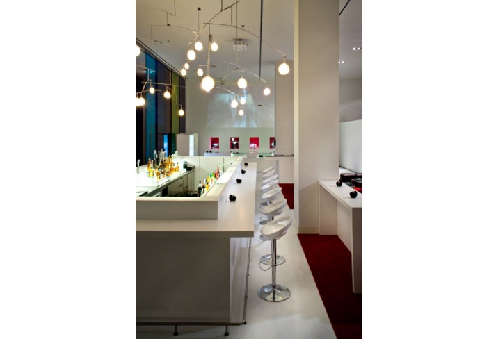 Mr & Mrs Smith - Sky lobby lounge bar
