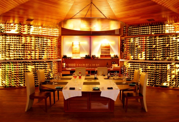 Mr & Mrs Smith - Vinum wine cellar