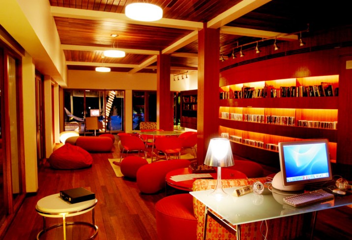 Mr & Mrs Smith - The Lair library