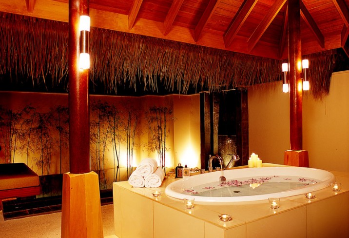 Mr & Mrs Smith - Beach Bungalow bathroom