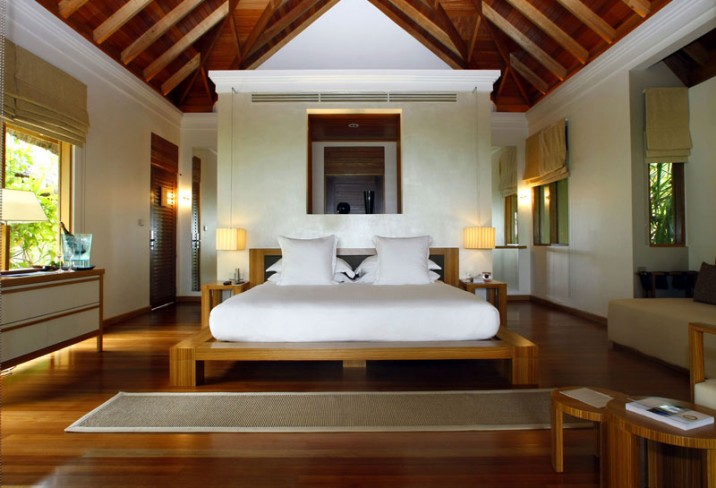 Mr & Mrs Smith - Beach Bungalow bedroom