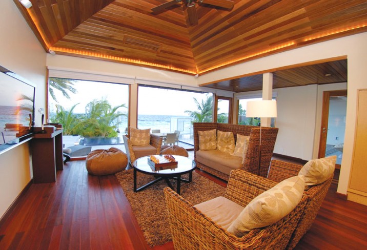 Mr & Mrs Smith - Beach Pavilion lounge