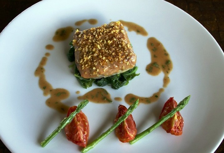 Mr & Mrs Smith - Dining