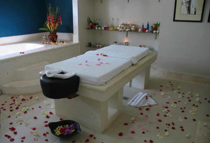 Mr & Mrs Smith - Lembah Spa