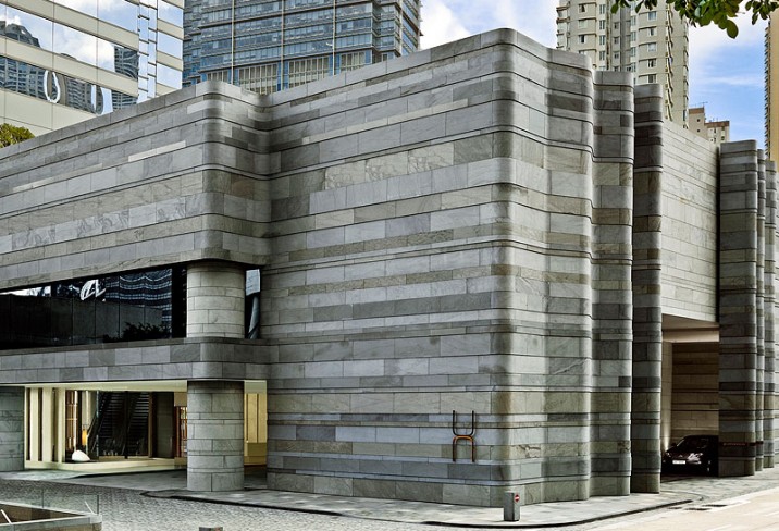 Mr & Mrs Smith - Exterior