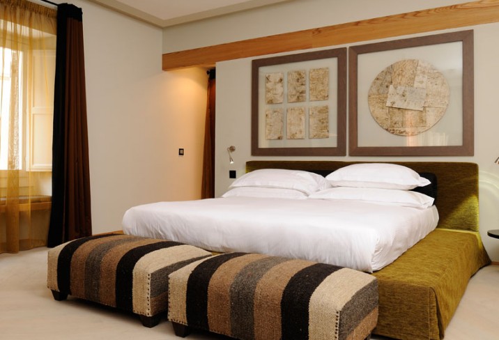 Mr & Mrs Smith - Bedroom