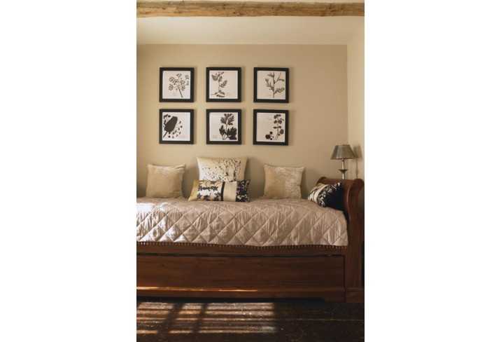 Mr & Mrs Smith - Bedroom