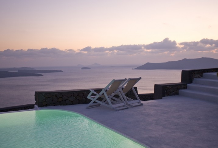 Mr & Mrs Smith - Pool