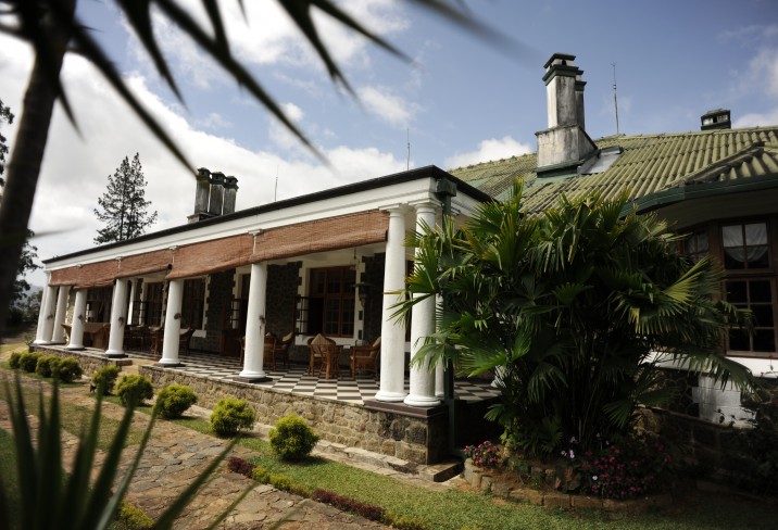 Mr & Mrs Smith - Tientsin Bungalow 