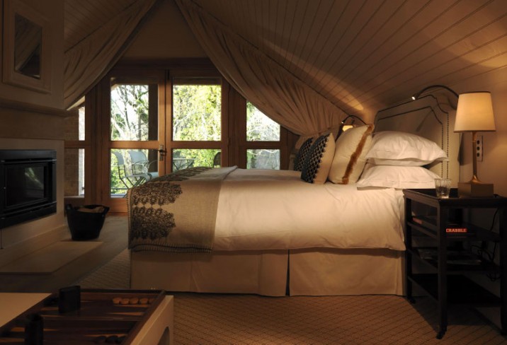 Mr & Mrs Smith - Coach House Bedroom (Room 5)
