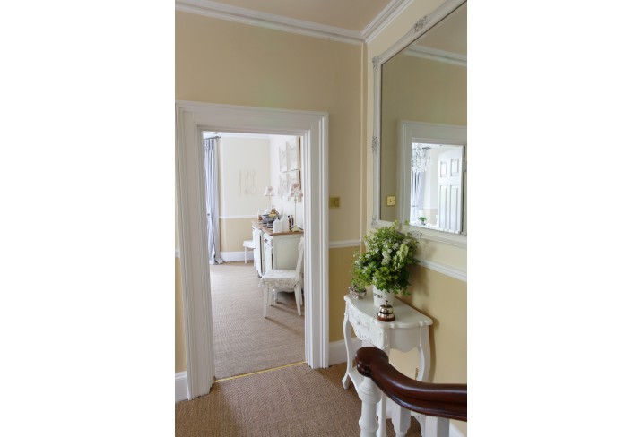 Mr & Mrs Smith - Hallway/Entrance to Dining Room