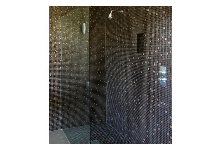 Mr & Mrs Smith - Room One bathroom