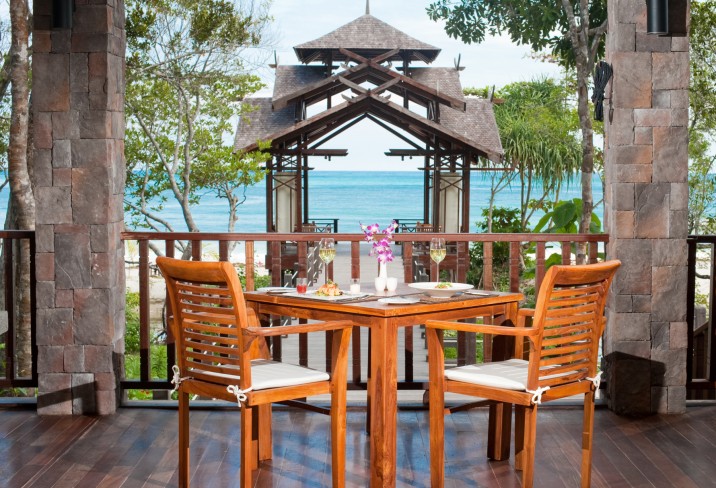 Mr & Mrs Smith - The Koi Restaurant in the Clubhouse