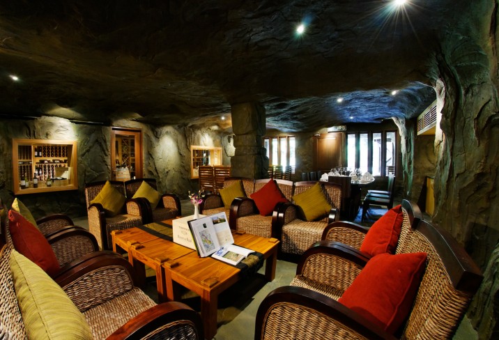 Mr & Mrs Smith - Wine Cave