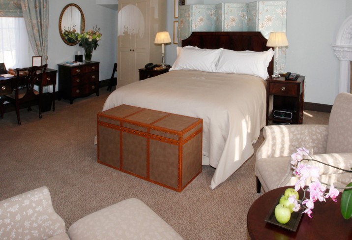 Mr & Mrs Smith - Luxury Room

