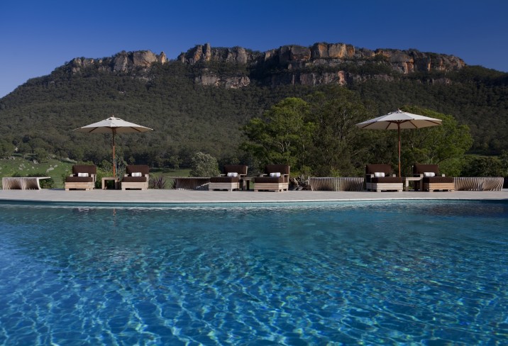 Mr & Mrs Smith - Pool