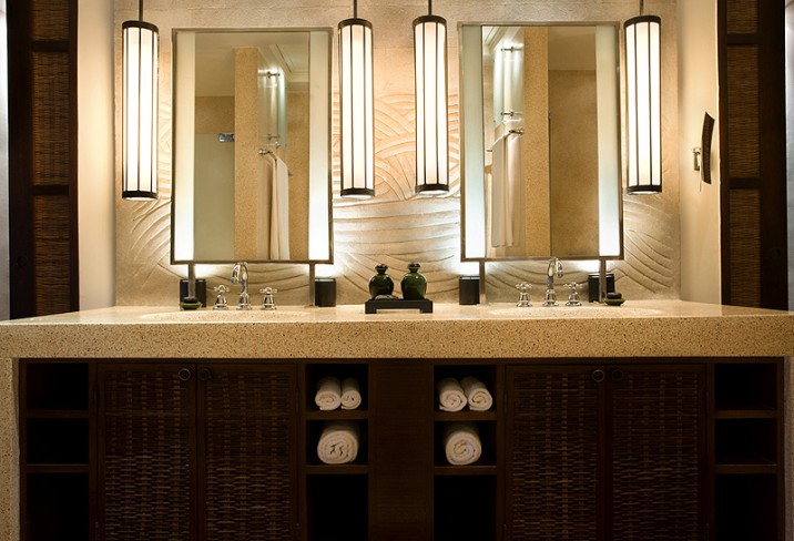 Mr & Mrs Smith - Studio suite bathroom at the Legian