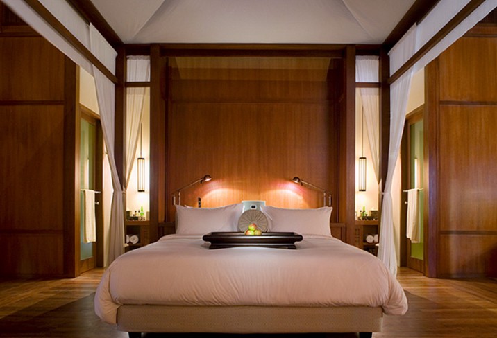 Mr & Mrs Smith - Beach House bedroom at the Legian