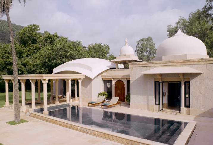 Mr & Mrs Smith - Pool Pavilion 
