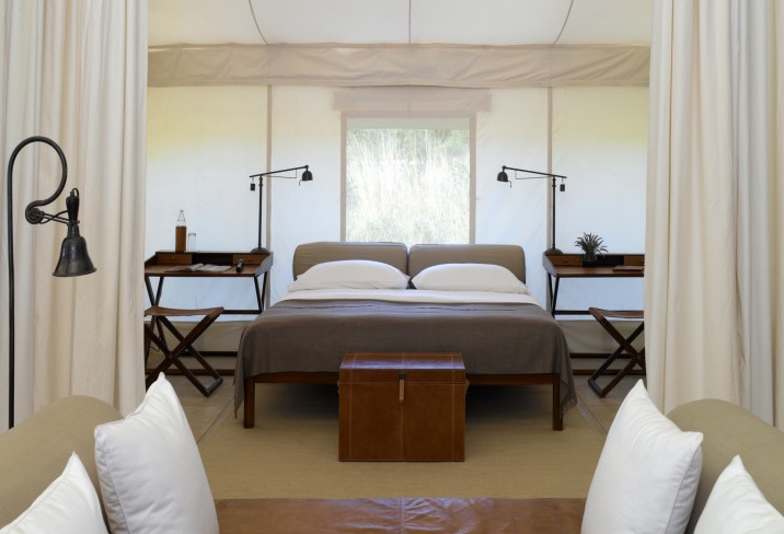 Mr & Mrs Smith - Bedroom