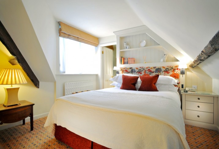 Mr & Mrs Smith - Azalea Room