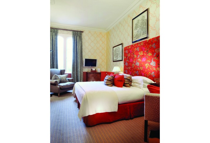 Mr & Mrs Smith - Peony Room