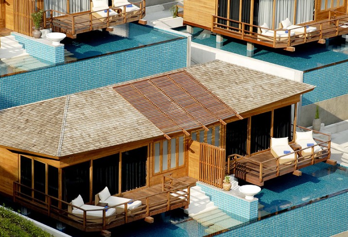 Mr & Mrs Smith - Over Water Villas
