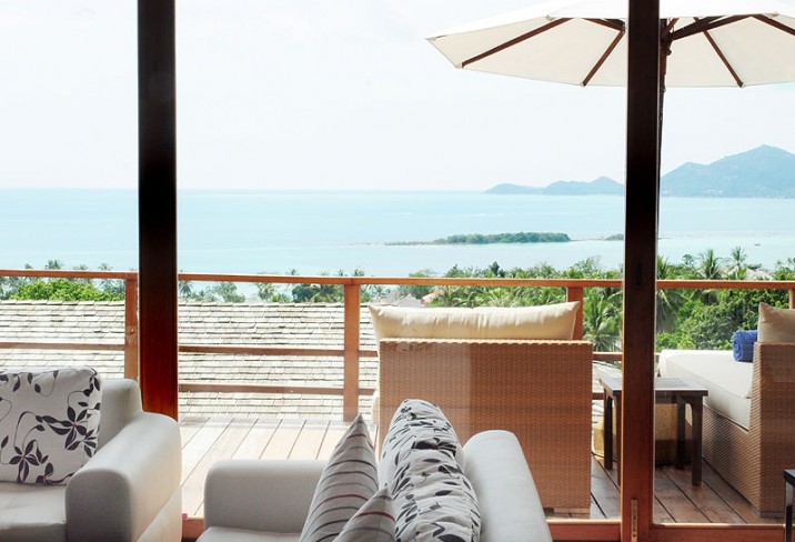 Mr & Mrs Smith - Living room view
