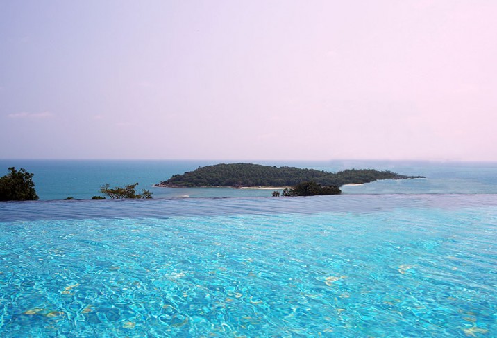 Mr & Mrs Smith - Infinity pool