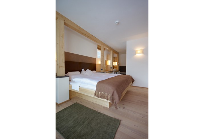 Mr & Mrs Smith - Claraia Suite
