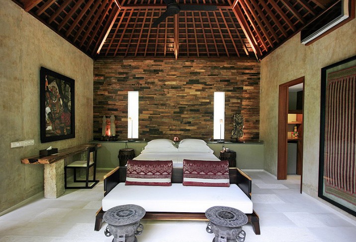 Mr & Mrs Smith - River 1 Villa bedroom