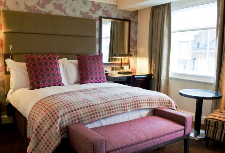 Mr & Mrs Smith - Bedroom