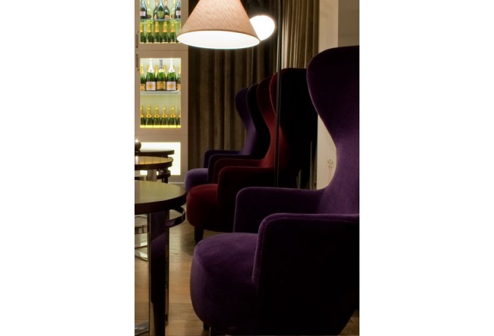 Mr & Mrs Smith - Bar and lounge
