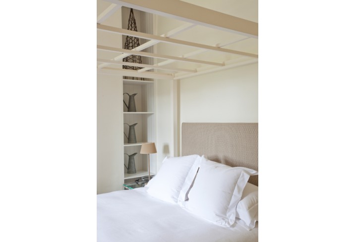 Mr & Mrs Smith - Bedroom