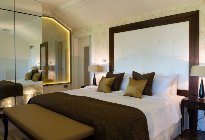 Mr & Mrs Smith - Room 21