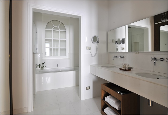 Mr & Mrs Smith - Executive Suite Bathroom
