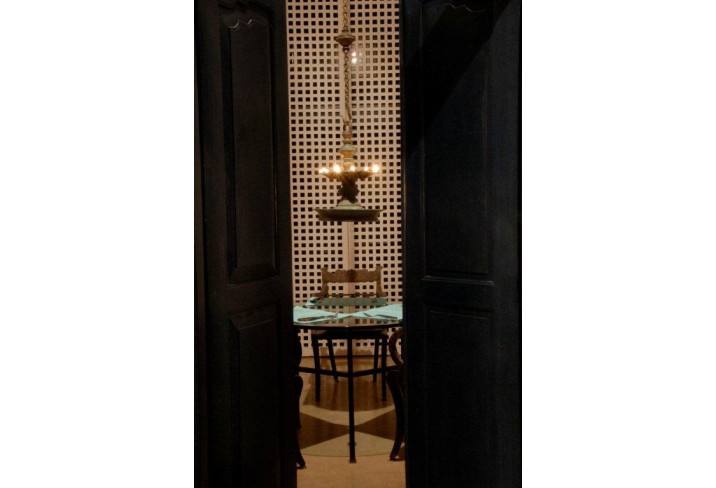 Mr & Mrs Smith - Suite dining area 