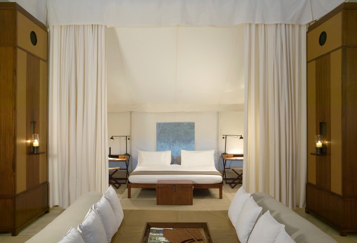 Mr & Mrs Smith - Bedroom