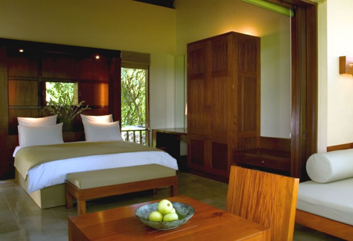 Mr & Mrs Smith - Bedroom