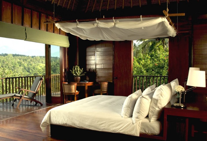 Mr & Mrs Smith - Bedroom