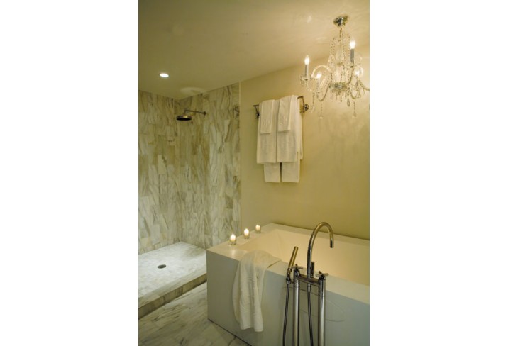 Mr & Mrs Smith - Penthouse bathroom