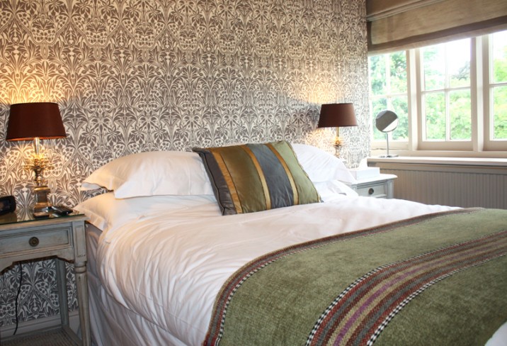 Mr & Mrs Smith - Bedroom