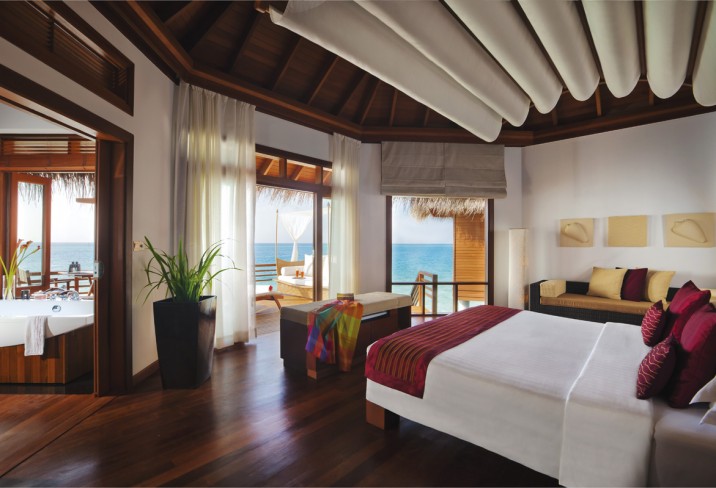 Mr & Mrs Smith - Water Bungalow