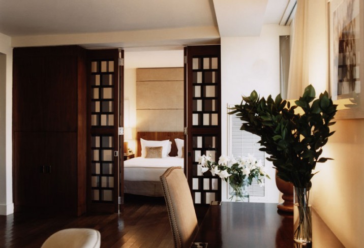 Mr & Mrs Smith - Bedroom