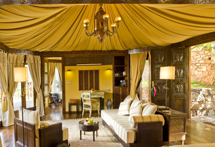 Mr & Mrs Smith - Bedroom