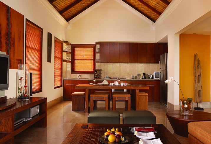 Mr & Mrs Smith - Villa kitchen