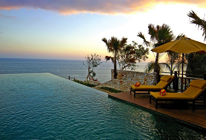 Mr & Mrs Smith - Villa pool